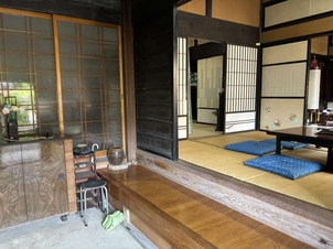 1930s wood house on a large plot in Shimane