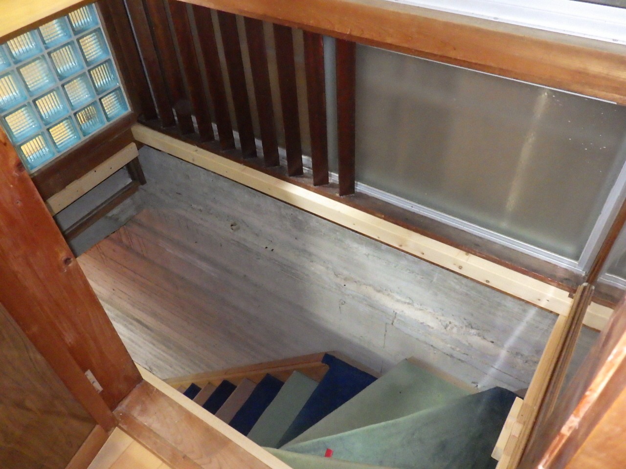 1970s wood house in Kochi
