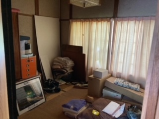 1970s wood house on a large plot in Nagano