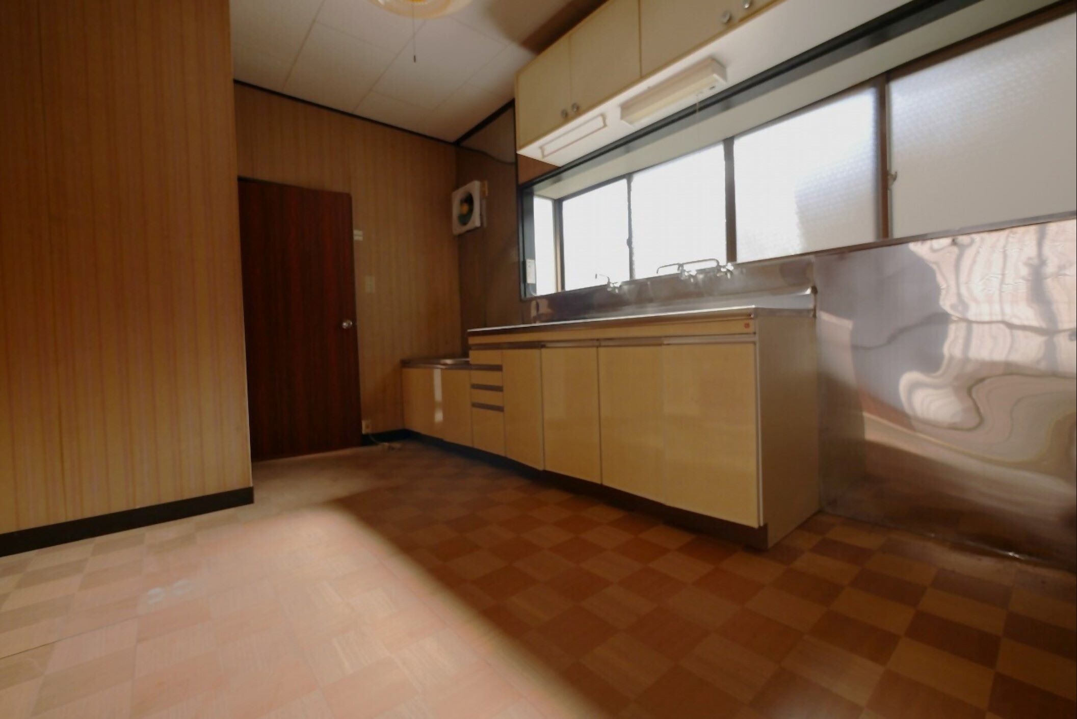 1980s wood house in Kanazawa