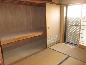 1980s concrete house near the coast in Wakaba, Makurazaki