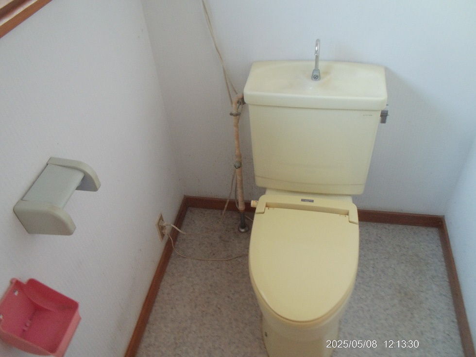 1980s wood house, 17-min walk to station, Aomori