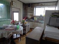 1960s wood house, 14-min walk to station, Tottori