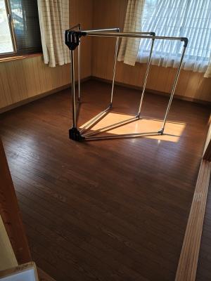 1990s wood house, 3-min walk to station, Ehime