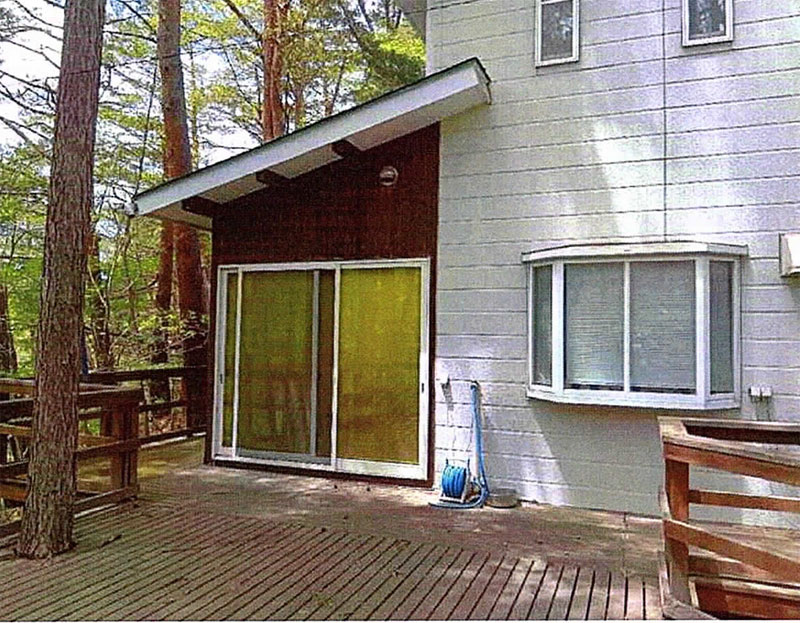 1990s wood house on a large plot in Nagano