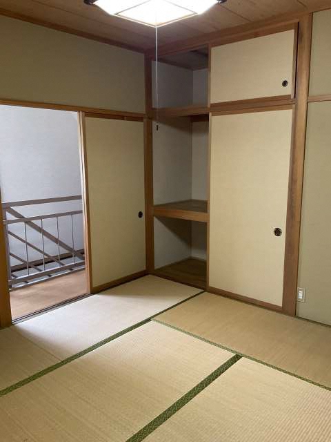 1990s steel-frame house, 1-min walk to station, Toyama