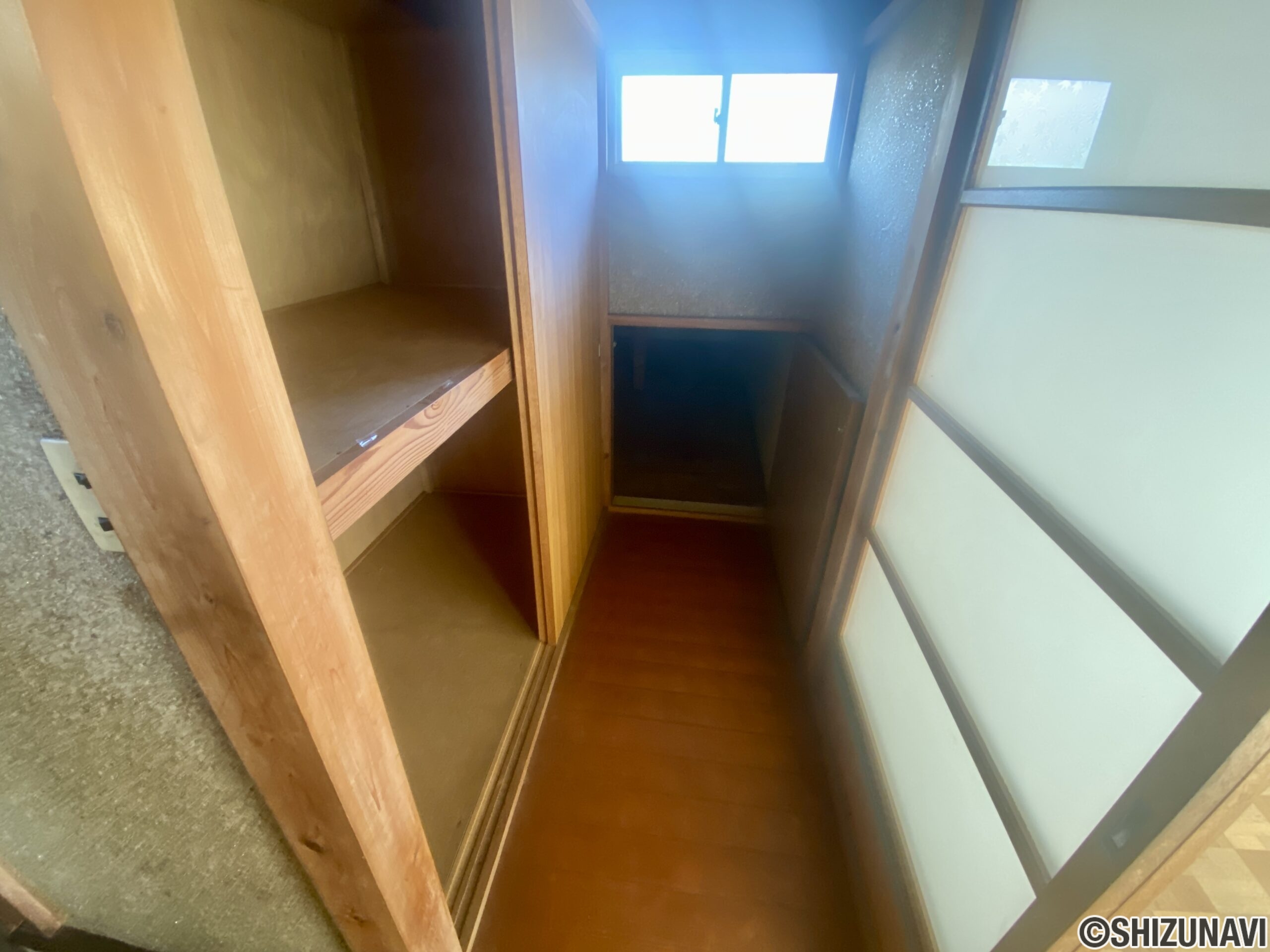 1970s wood house, 8-min walk to station, Shizuoka