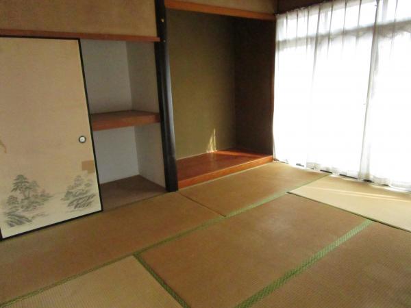 1980s wood house in Oita