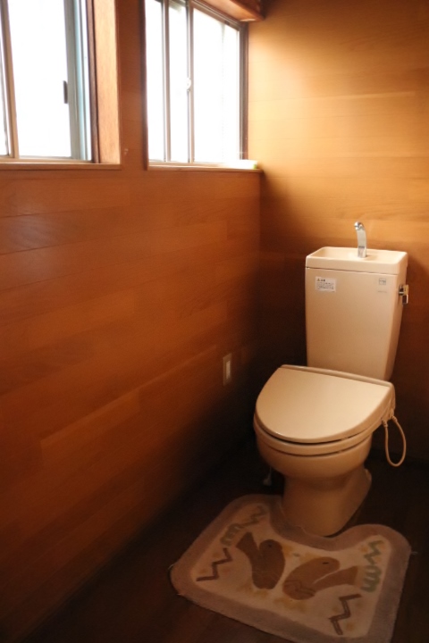 1970s wood house, 5-min walk to station, Tochigi