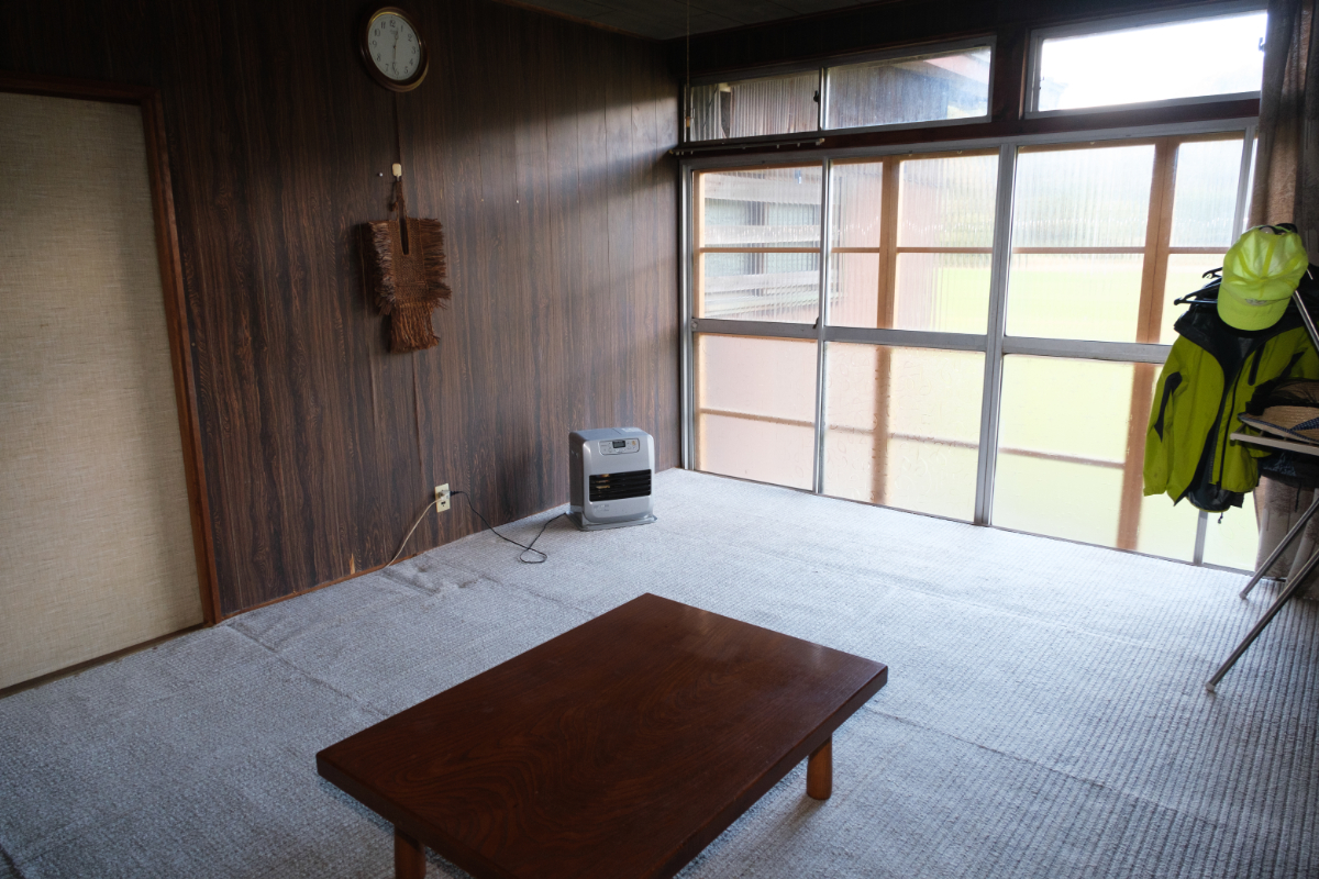 1960s wood house on a large plot in Yamagata
