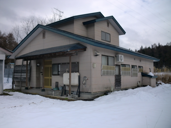 1990s wood house in Fukushima