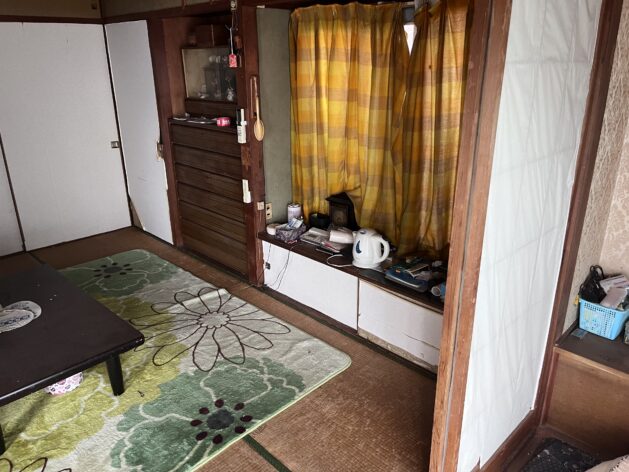 1970s wood house in Ehime