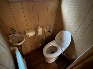 1970s wood house in Kochi