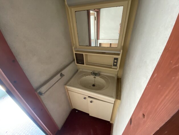 Wood house in Ehime
