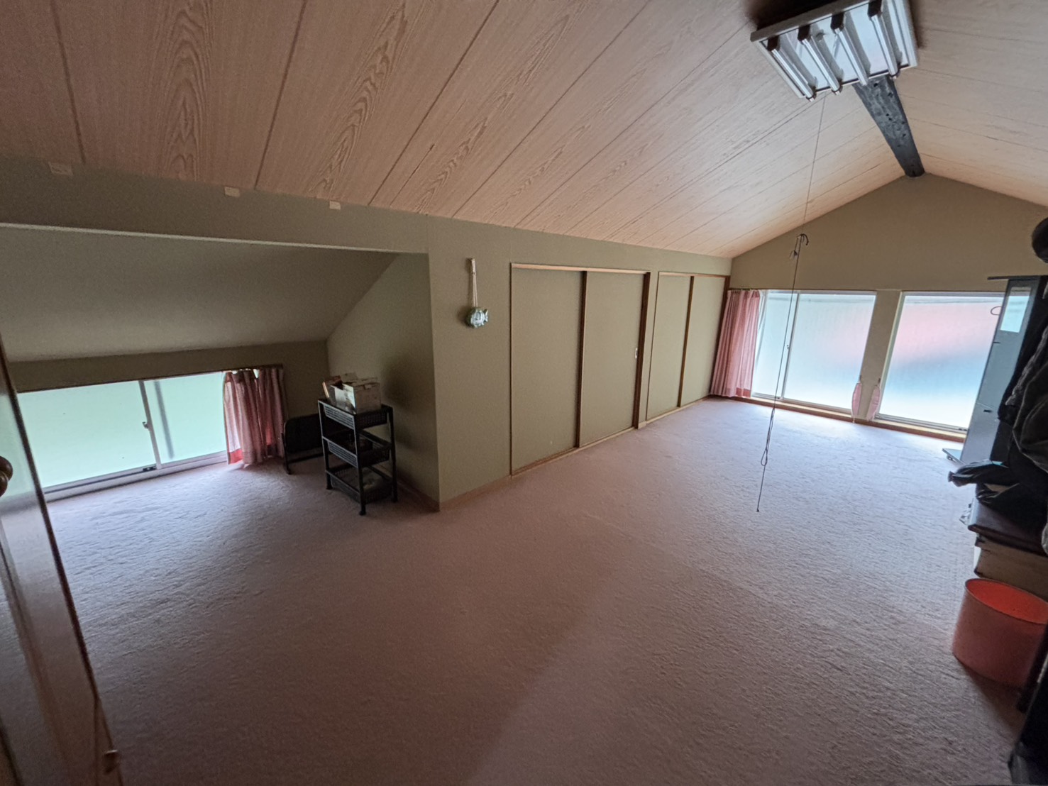 1970s wood house on a large plot in Shizuoka