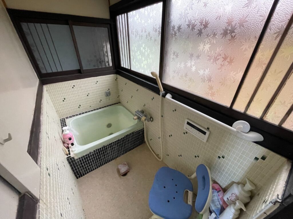 1970s wood house in Omiya, Kyotango, farmland, approval needed