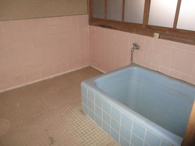 1860s wood house on a large plot in Okayama