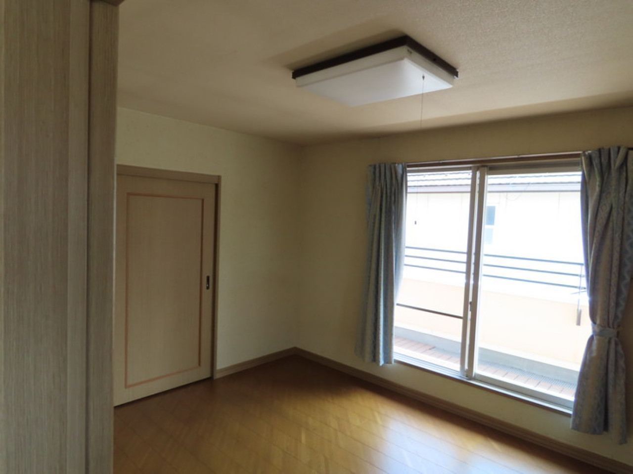 1980s steel-frame house in Tochigi