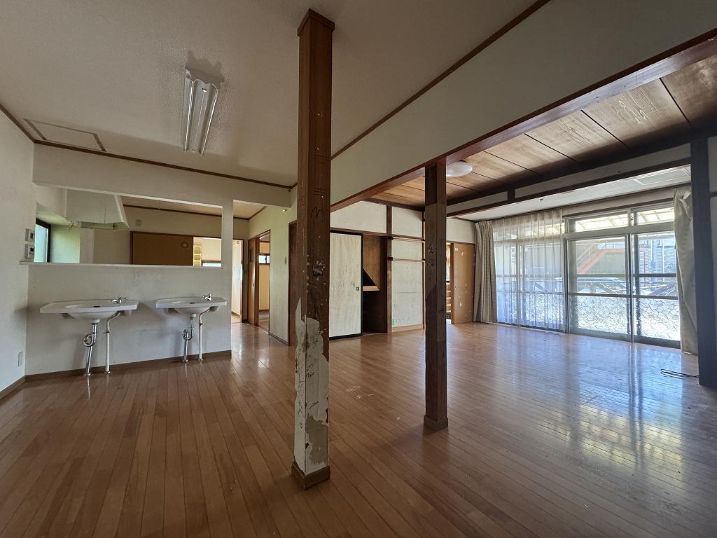 1960s wood house, 11-min walk to station, Nagano