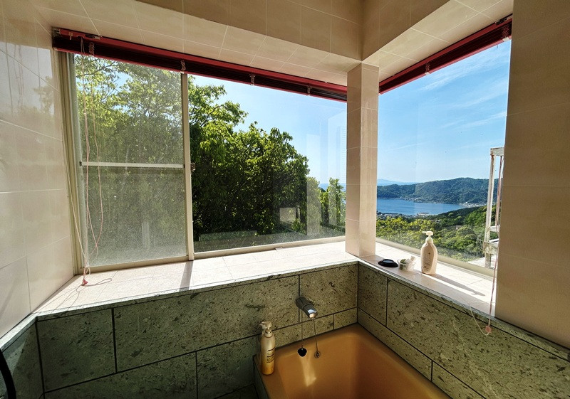 1980s wood house, 18-min walk to station, Shizuoka