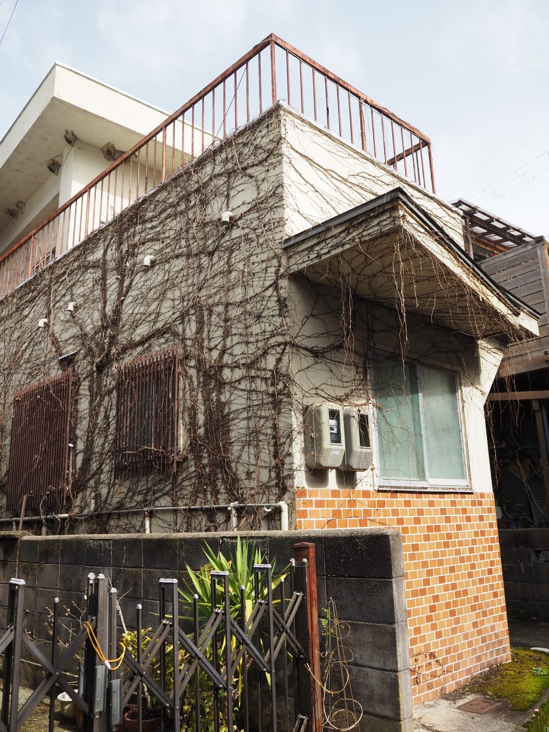 1970s concrete house in Hyogo