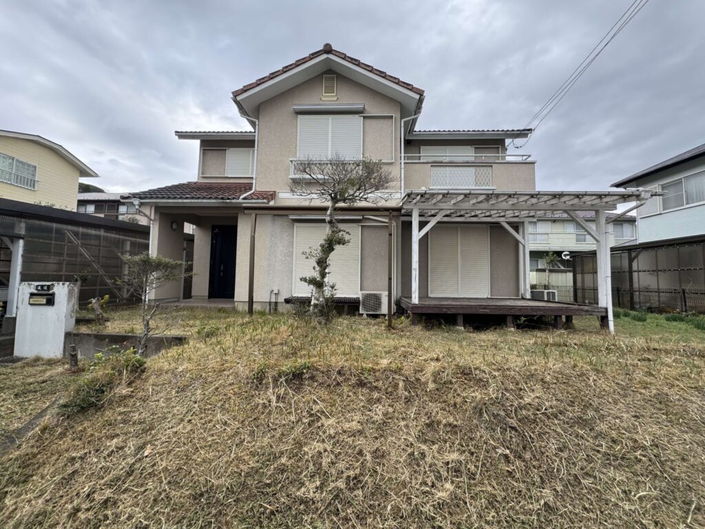 1990s wood house in Chiba