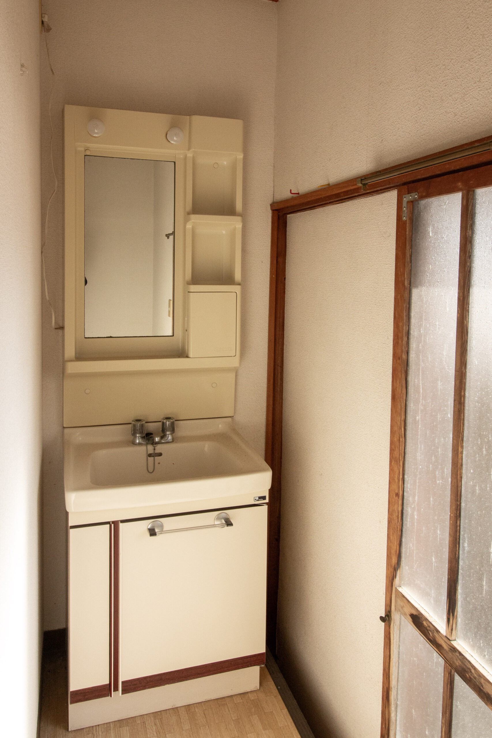 1970s wood house in Matsusaka Kahada