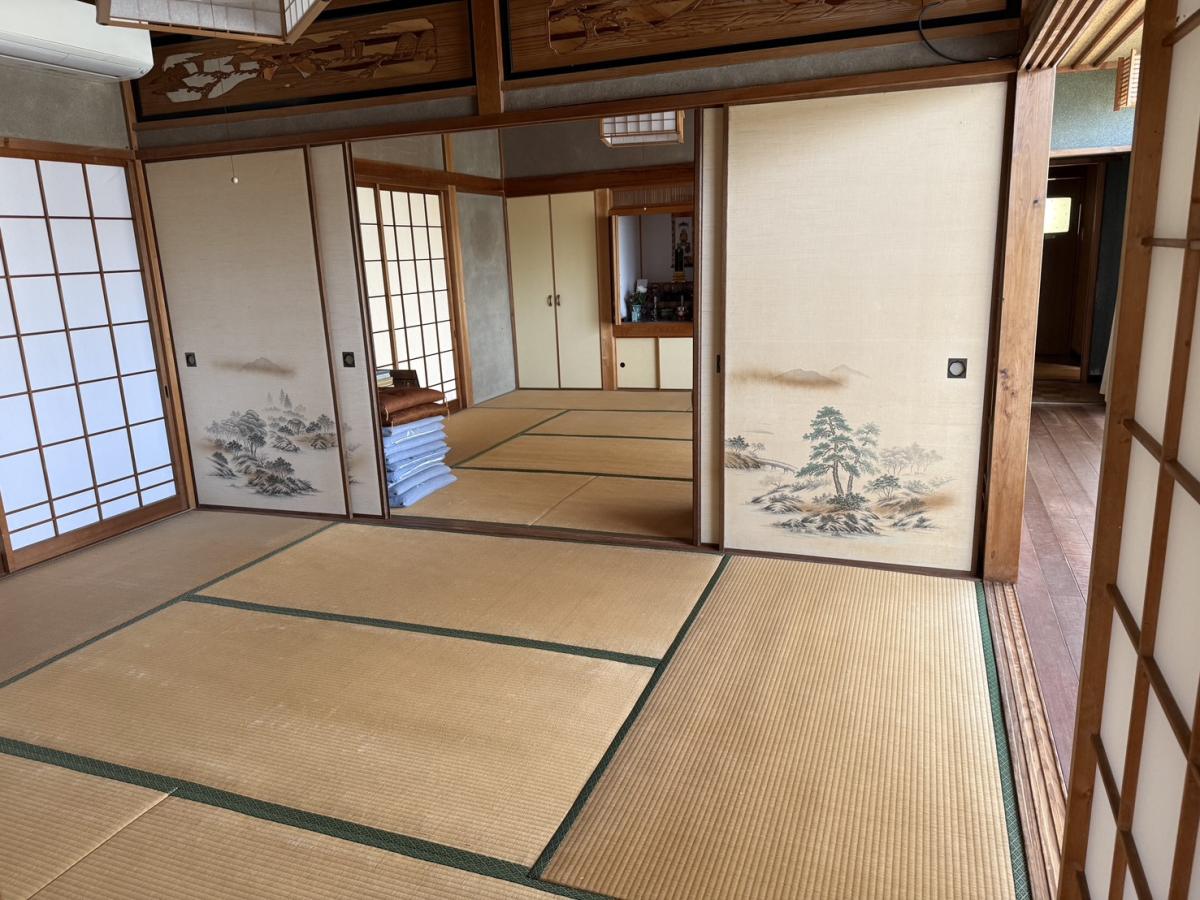 1960s wood house near the coast in Miyazu, Kyoto