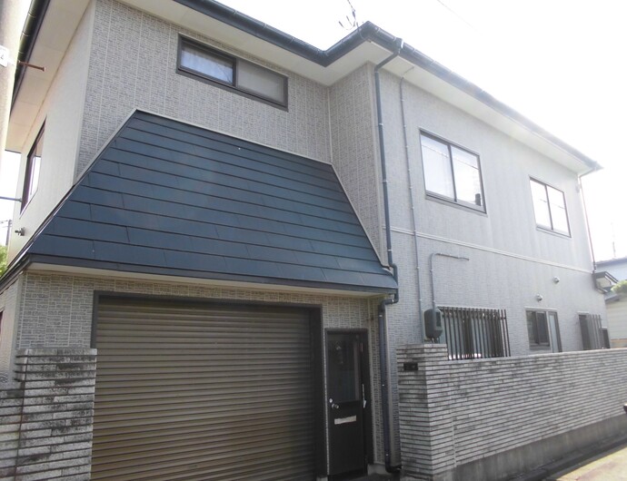 1970s wood house, 8-min walk to station, Akita