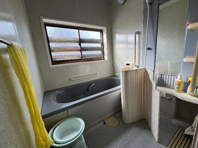 1950s wood house, 13-min walk to station, Tokamachi, Niigata