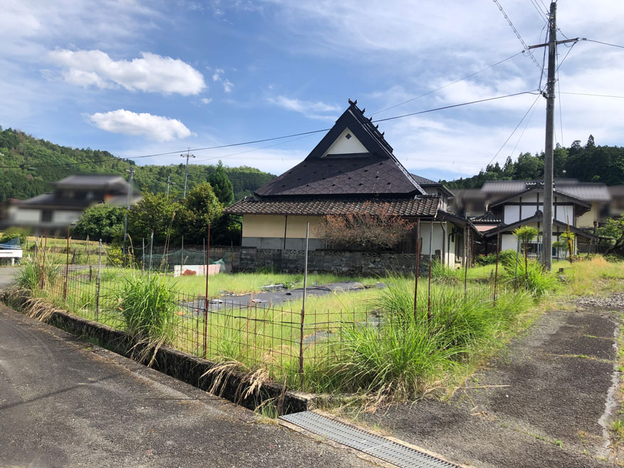 Wood house in Hiyoshi, Nantan, farmland, approval needed