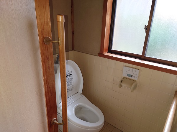 1970s wood house, 3-min walk to station, Tottori