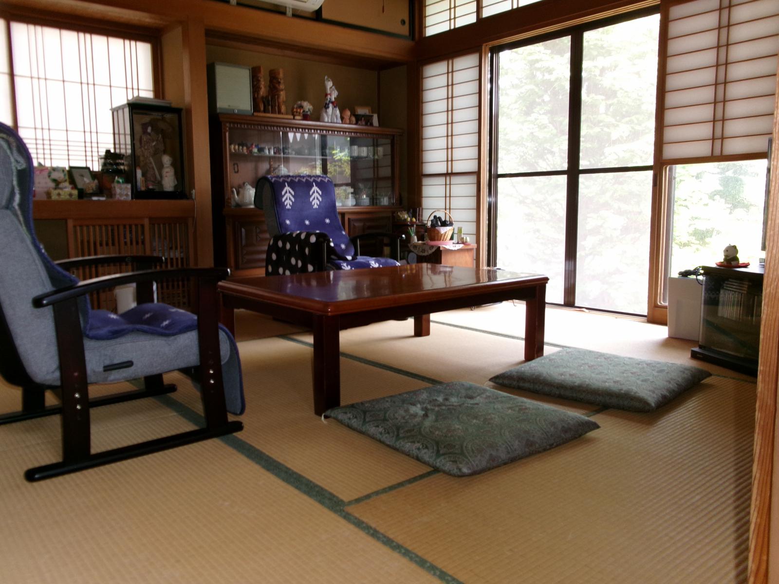 1980s wood house, 4-min walk to station, Yamagata