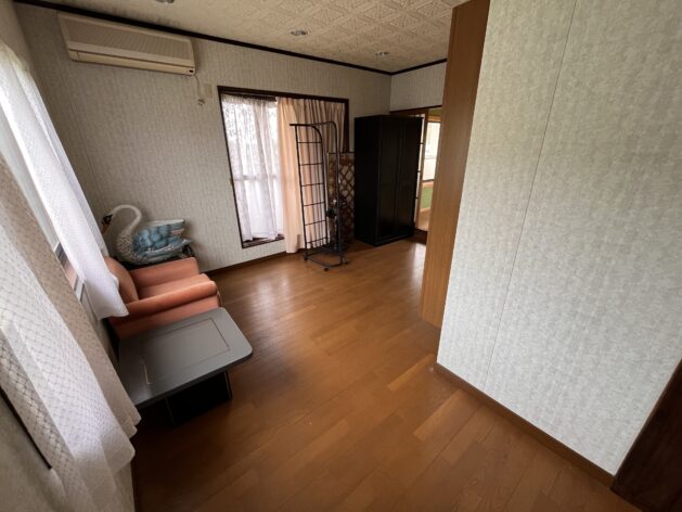1980s wood house in Ehime