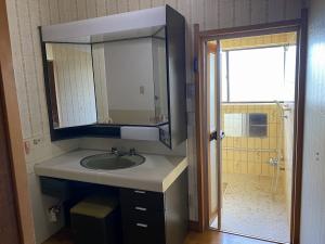 1980s wood house on a large plot in Niigata