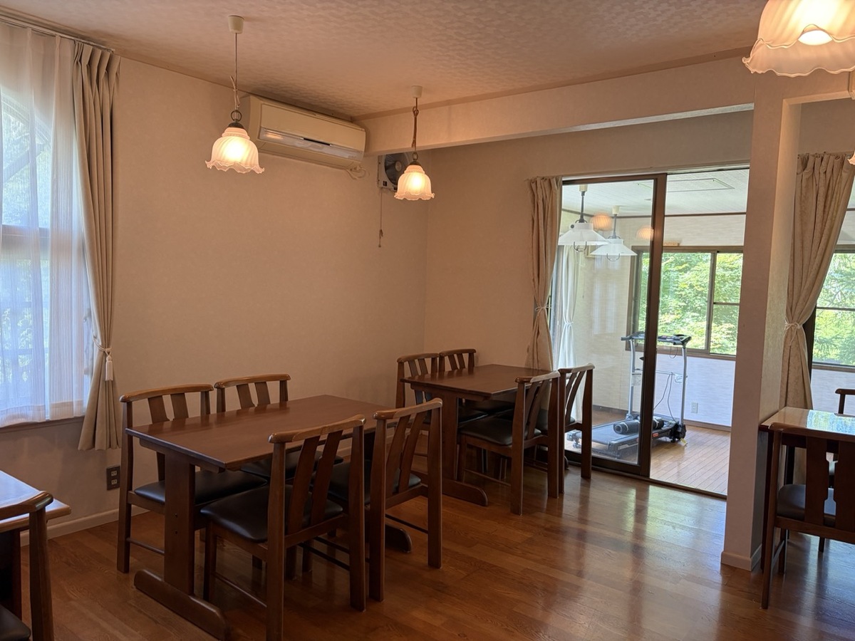 1980s house on a large plot in Yamanashi