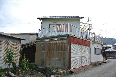 1960s wood house, 14-min walk to station, Hyogo