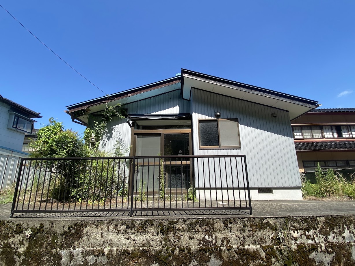 1970s wood house in Toyama