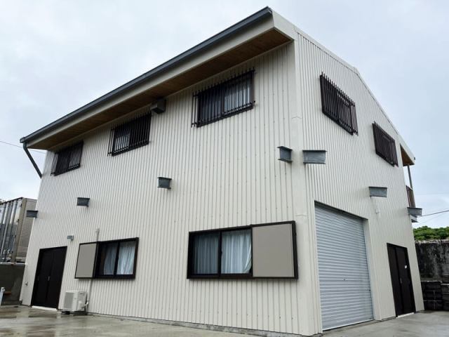 2020s steel-frame house near the coast in Idehana, Wadomari