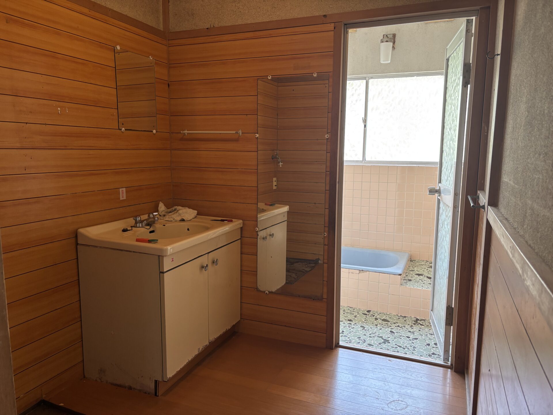 1970s wood house in Shizuoka