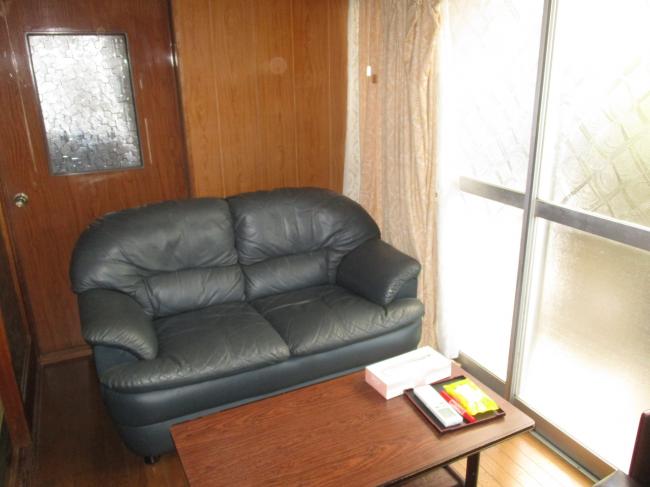 1970s wood house, 15-min walk to station, Okayama