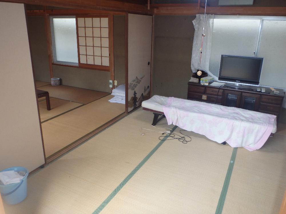 1970s concrete house in Kagawa