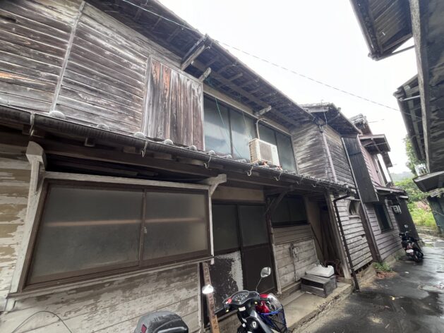 Wood house in Ehime