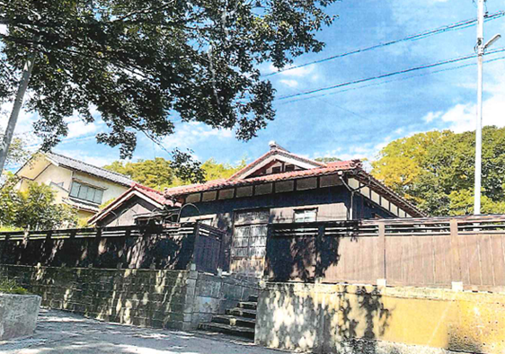 2000s wood house with storehouses in Ishikawa