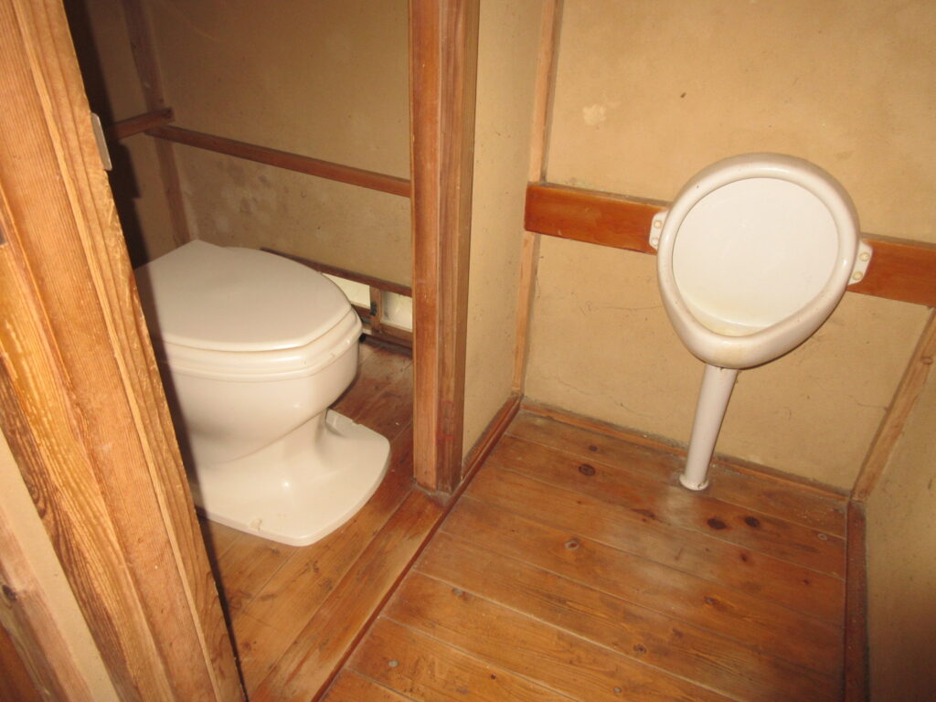 New Vacant House (Sale) No. 345 Hongou 13,800,000 yen Built 1969 Land 1548.23 m² Building 136.16 m²