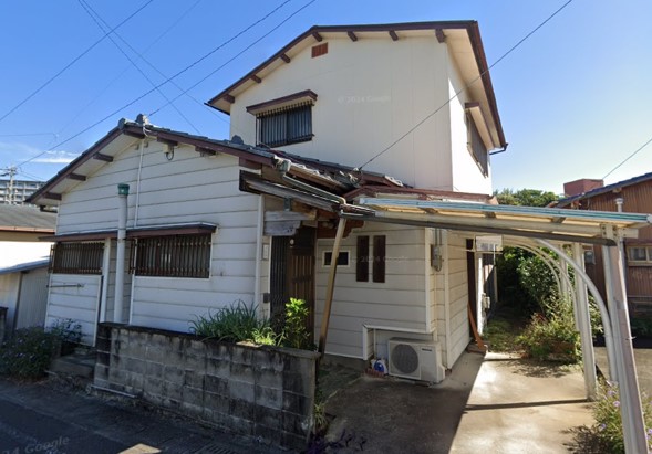 1960s wood house near the coast in Akasegawa, Akune