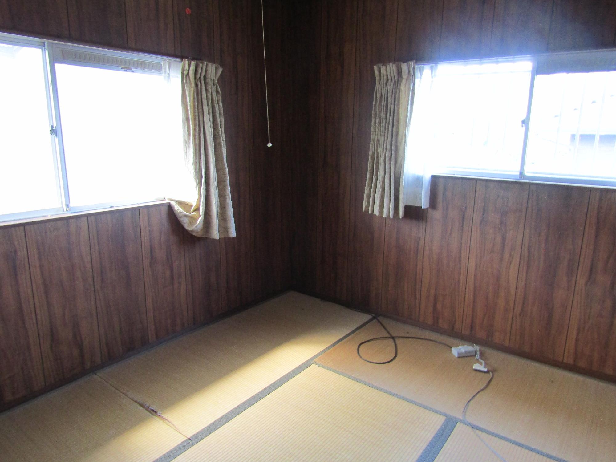 A-115: Natural surroundings, perfect for two people, home vegetable gardening possible
