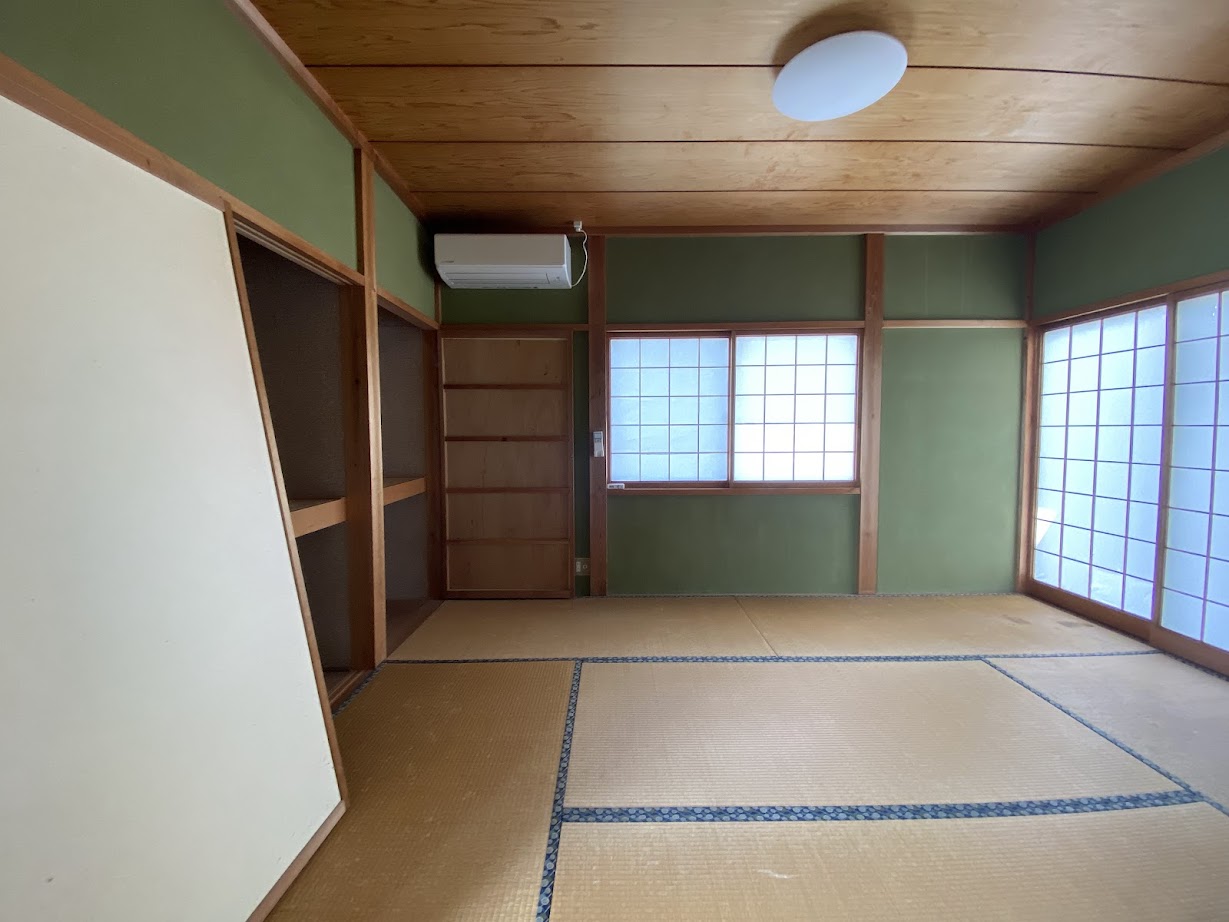 1990s wood house in Toyama
