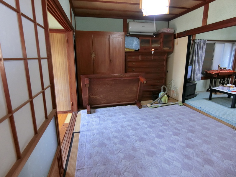 Property No. 206