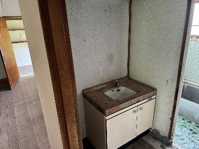 1960s wood house, 14-min walk to station, Hyogo